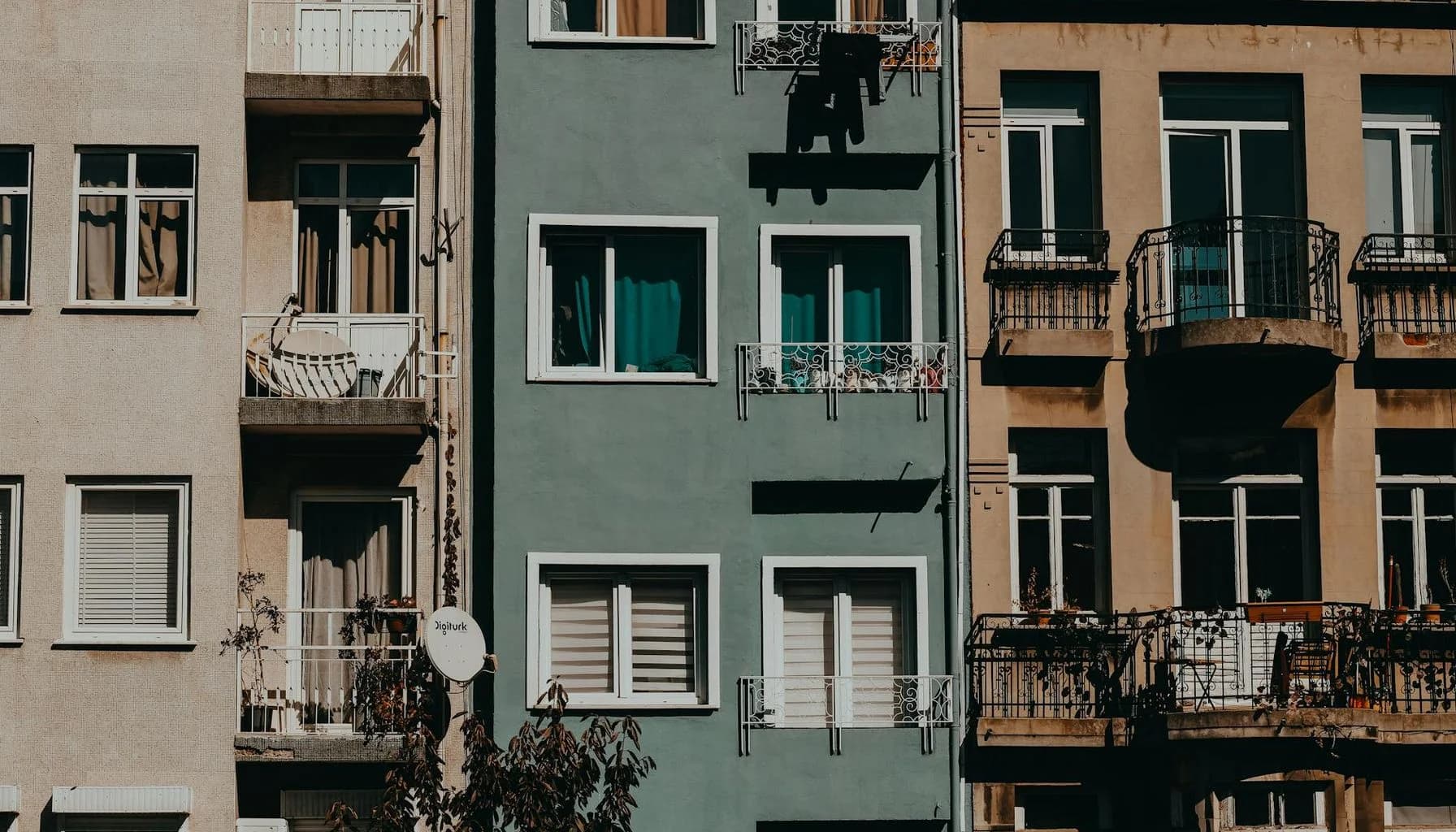 UK buy to let mortgage article image for Landlords Drive Professionalisation in PRS Amid Optimism