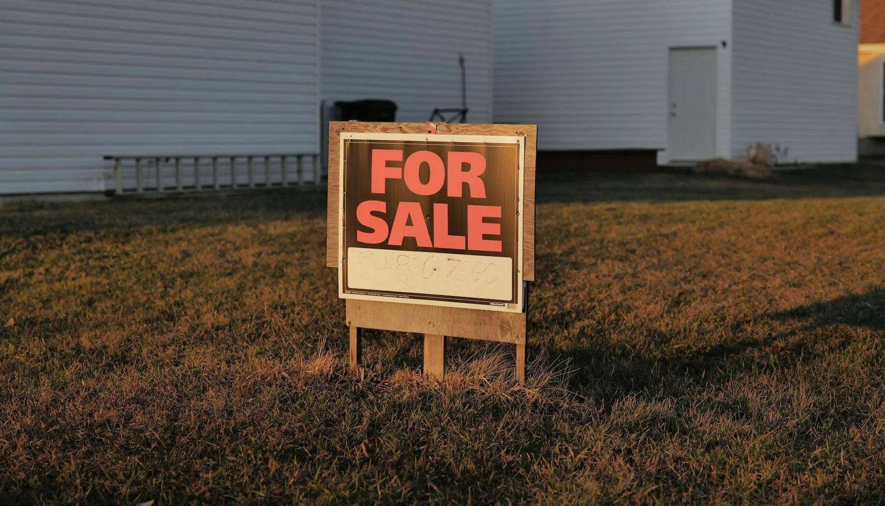 UK residential mortgage article image for Mortgage Complaints Dip 11% in the Mortgage Market