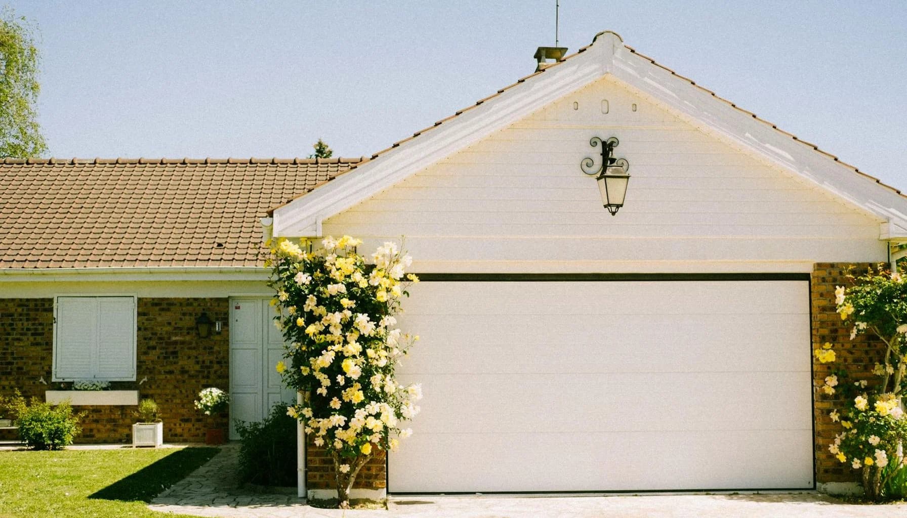 UK residential mortgage article image for Savills Forecasts 2% Drop in House Prices by 2026