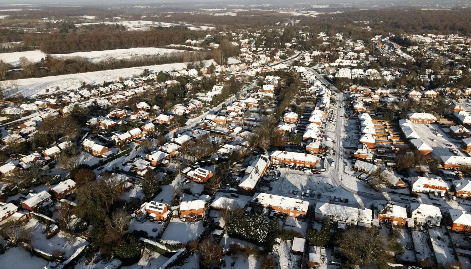 UK residential mortgage article image for UK House Prices Fall 0 6% in May Amid Market Uncertainty