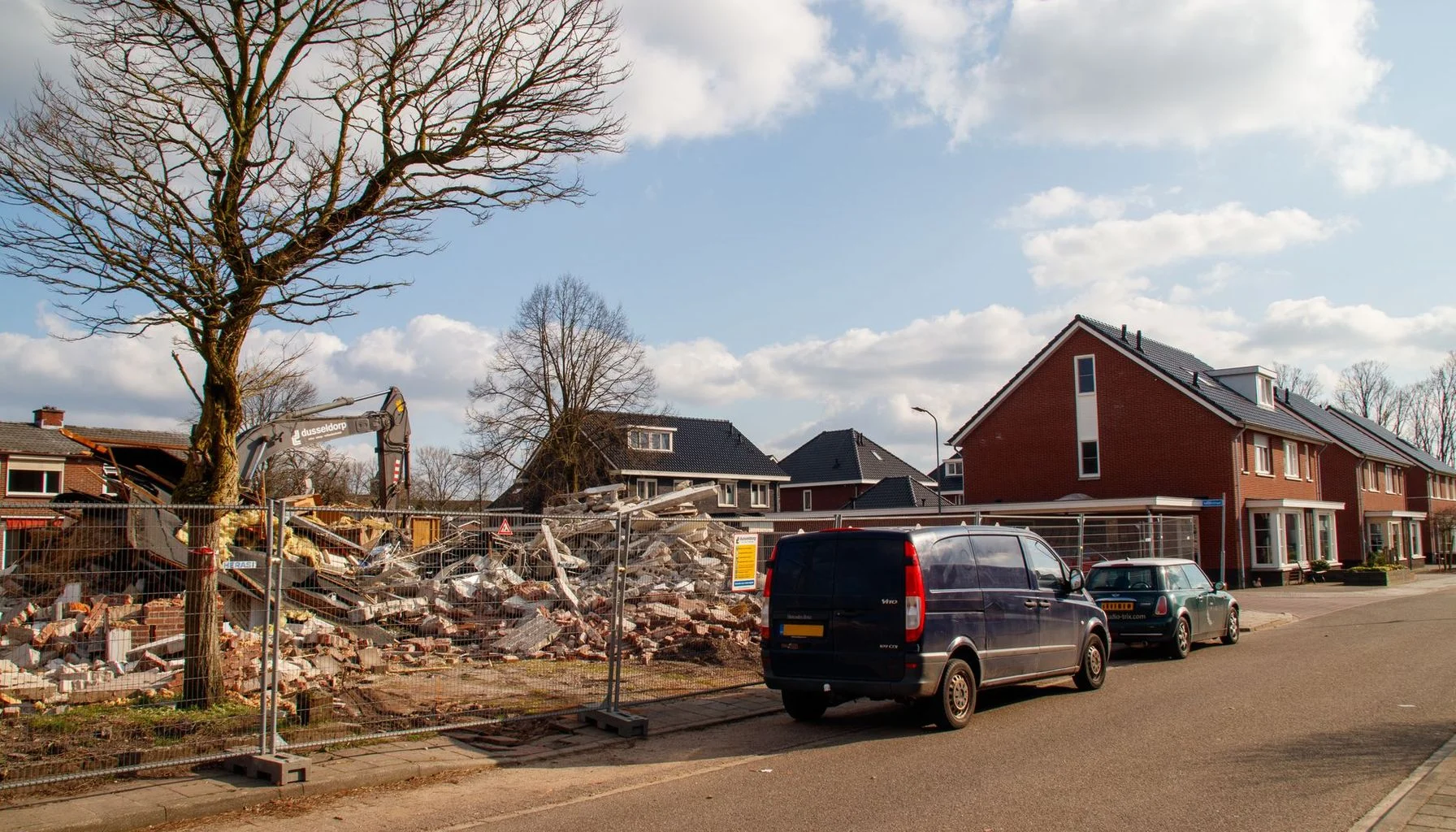 UK bridging finance article image for UK Mortgage Market Sees Drop in Bridging Finance Activity