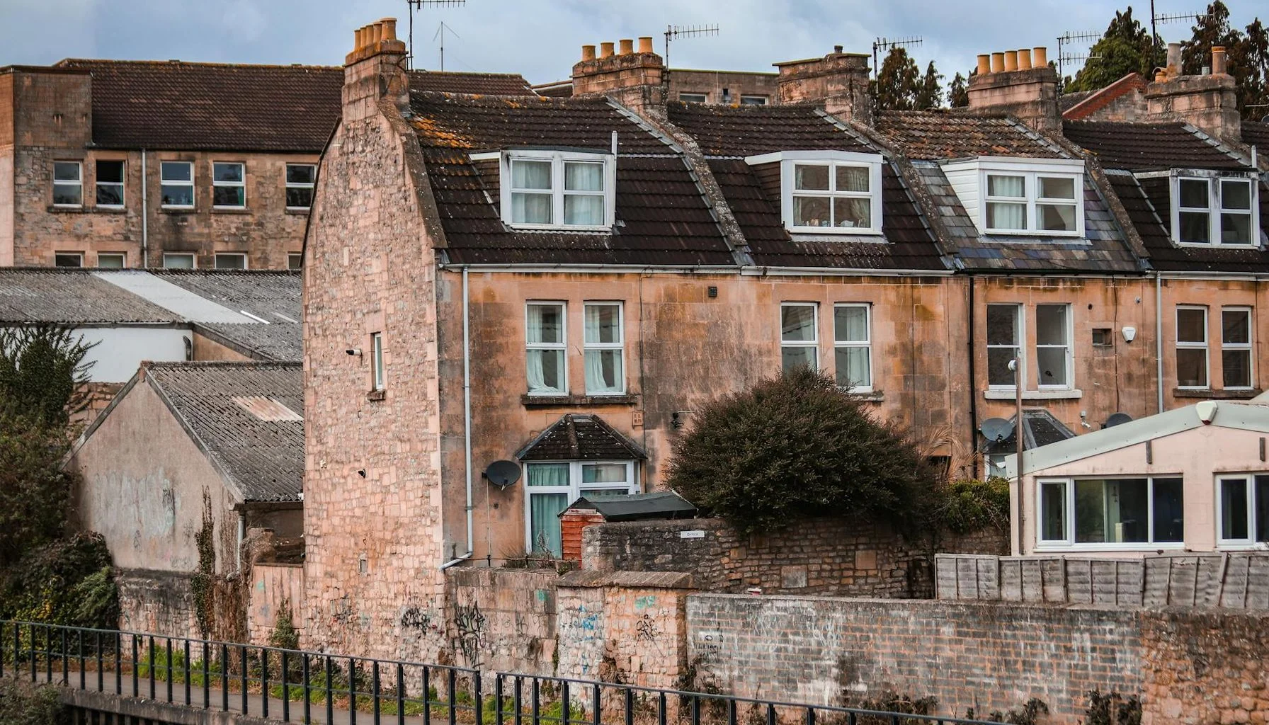 UK residential mortgage article image for UK Mortgage Market Update House Price Growth Slows to 1 7%