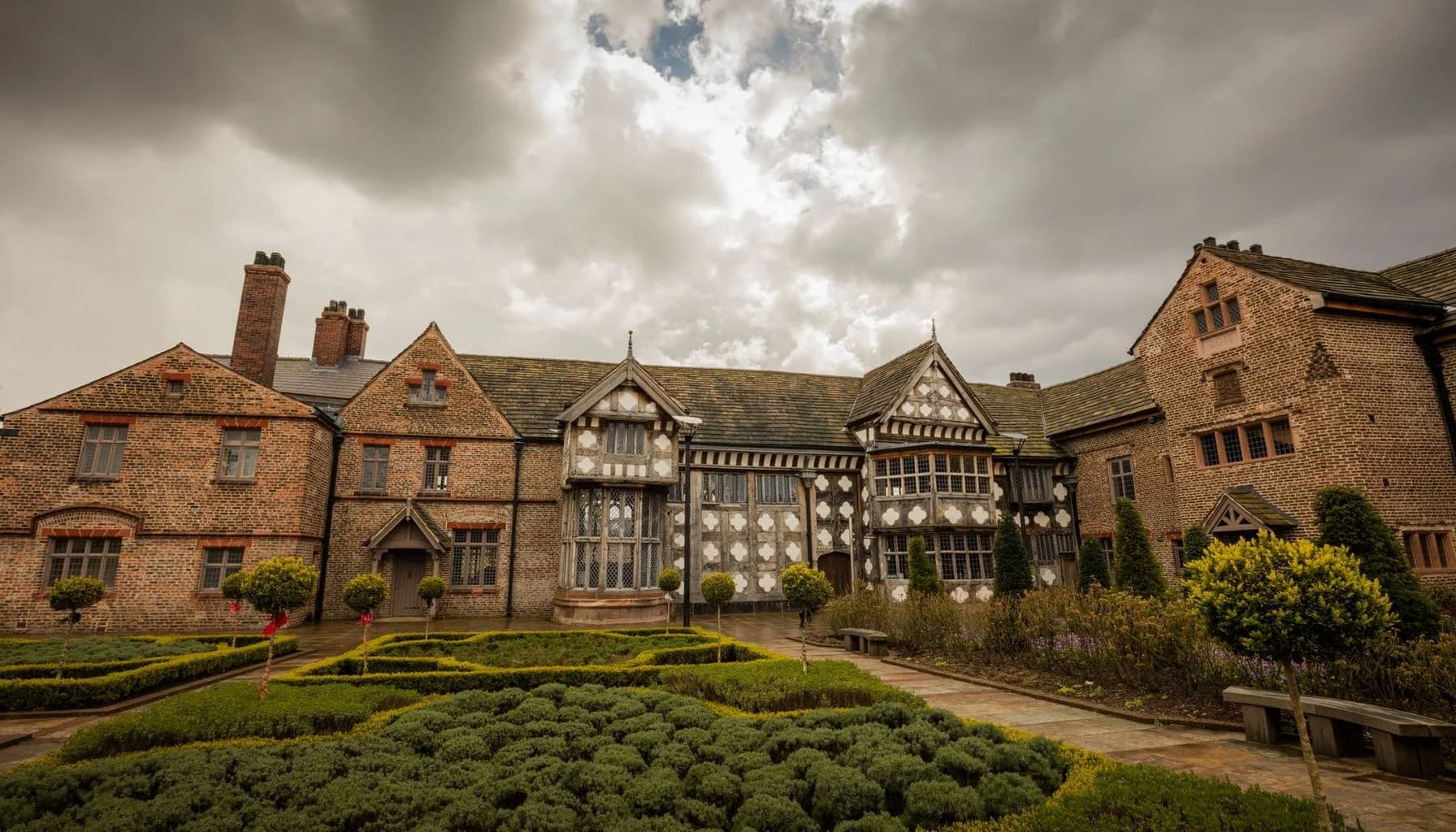 UK buy to let mortgage article image for Tipton Coseley Cuts Rates in the Mortgage Market