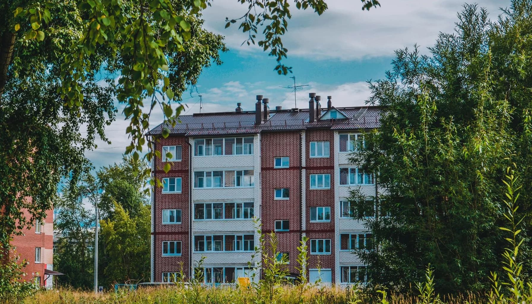 UK buy to let mortgage article image for Landlords Face Yield vs Growth Dilemma in 2026