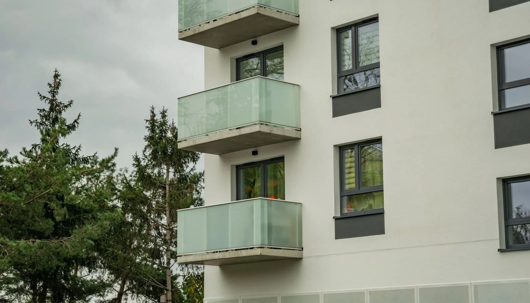 UK buy to let mortgage article image for Landlords Rethink Portfolios Amid Rising Yields