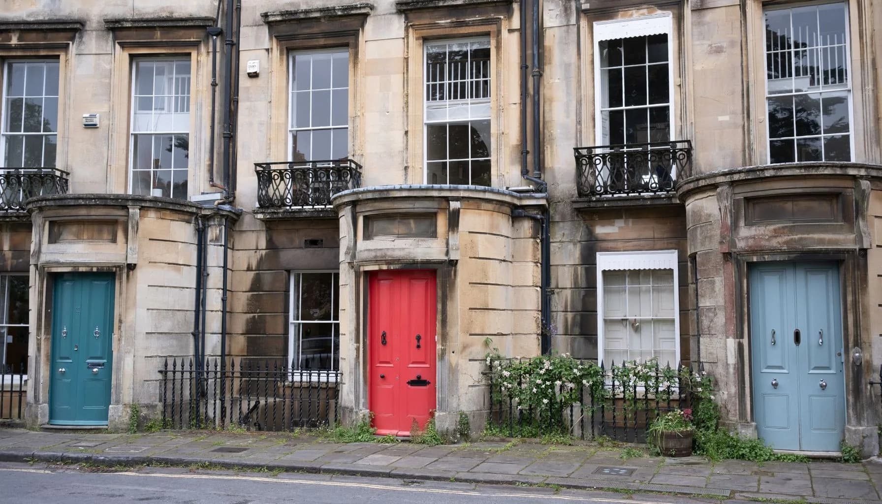 UK buy to let mortgage article image for Paragon Cuts Buy-to-Let Rates Key Updates for Landlords