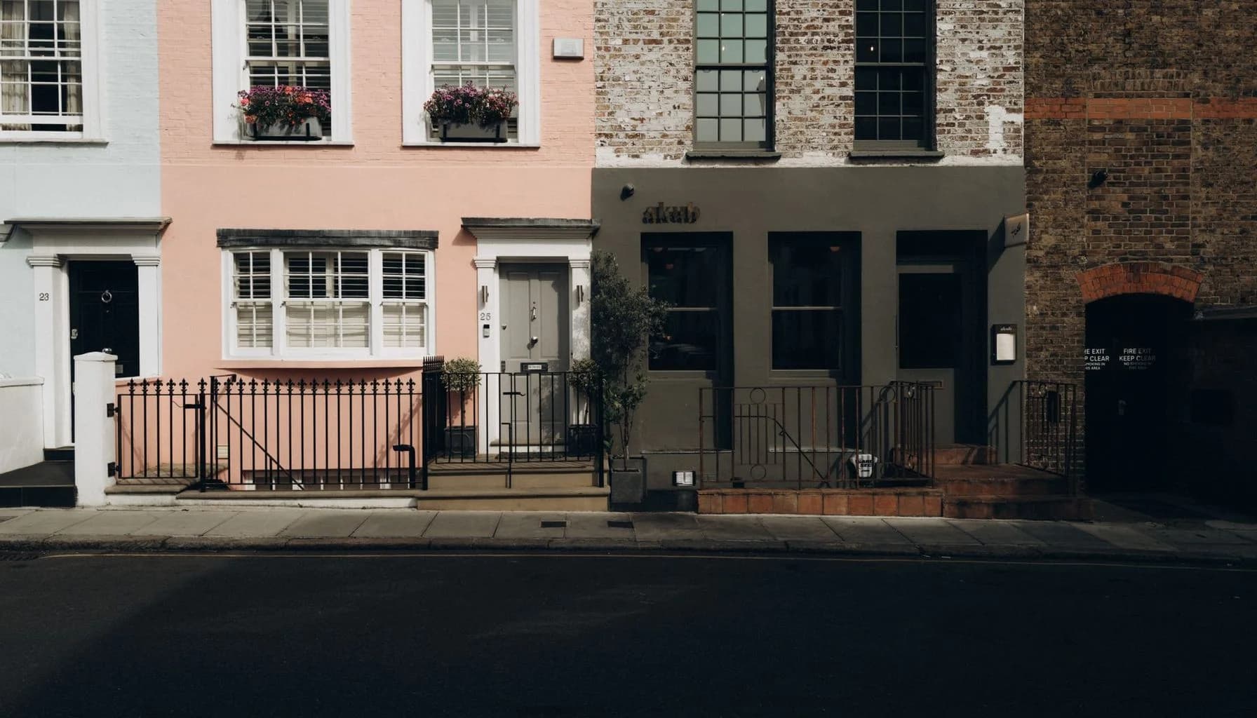 UK buy to let mortgage article image for Quantum Mortgages Hits £1bn Milestone in Mortgage Market