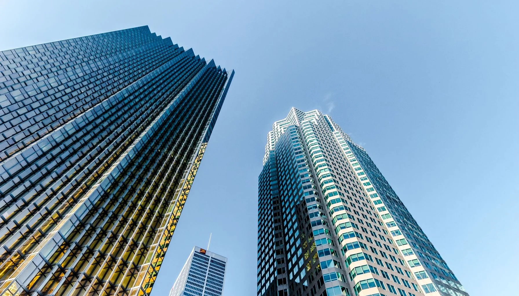 UK commercial mortgage article image for Commercial Mortgage Advances Rise by 3% in Q3 2026